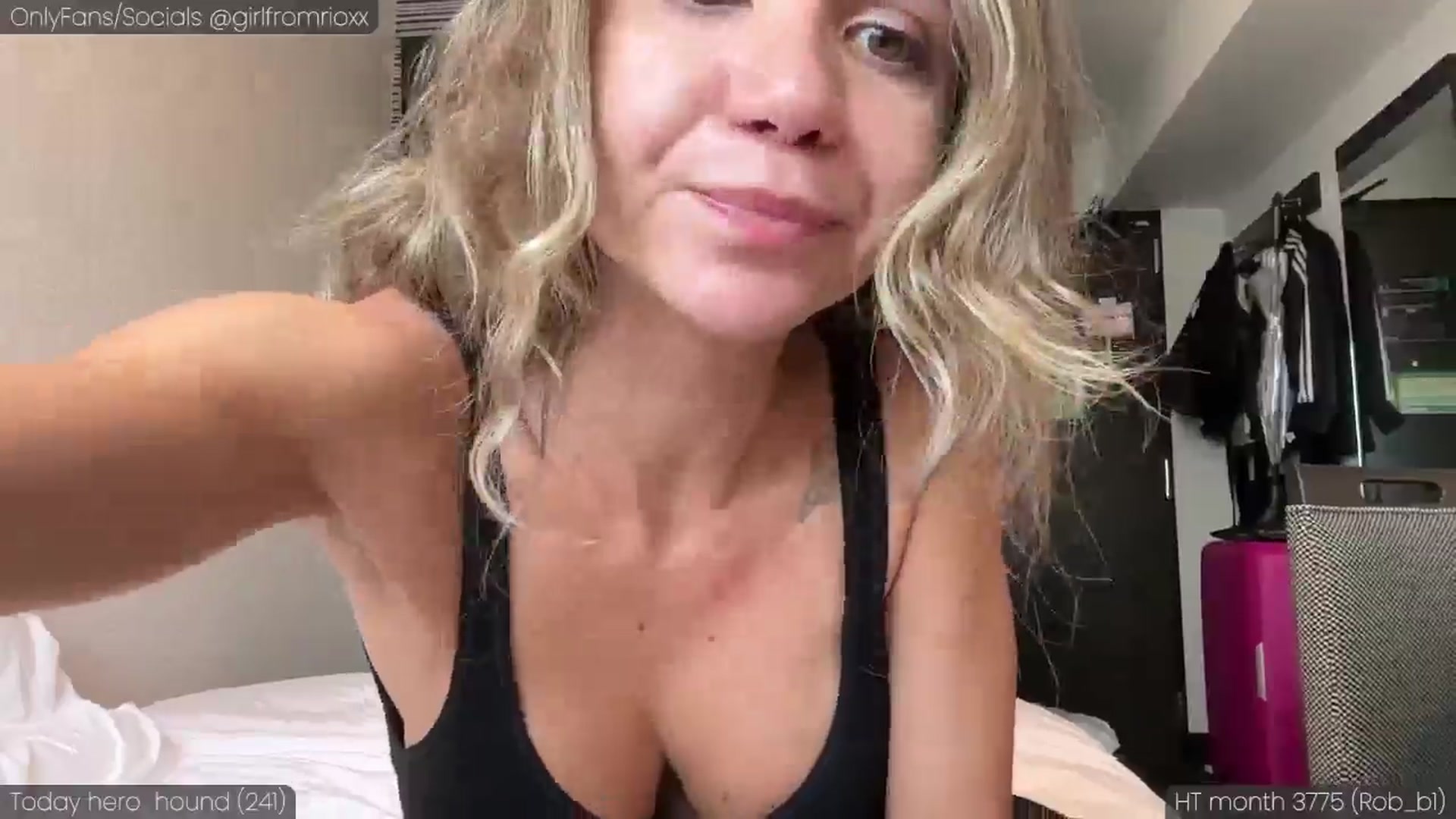 Gallery image thumbnail from Girlfromrio's myfreecams stream on, 07/03/2024, 06:13 image 16 of 20
