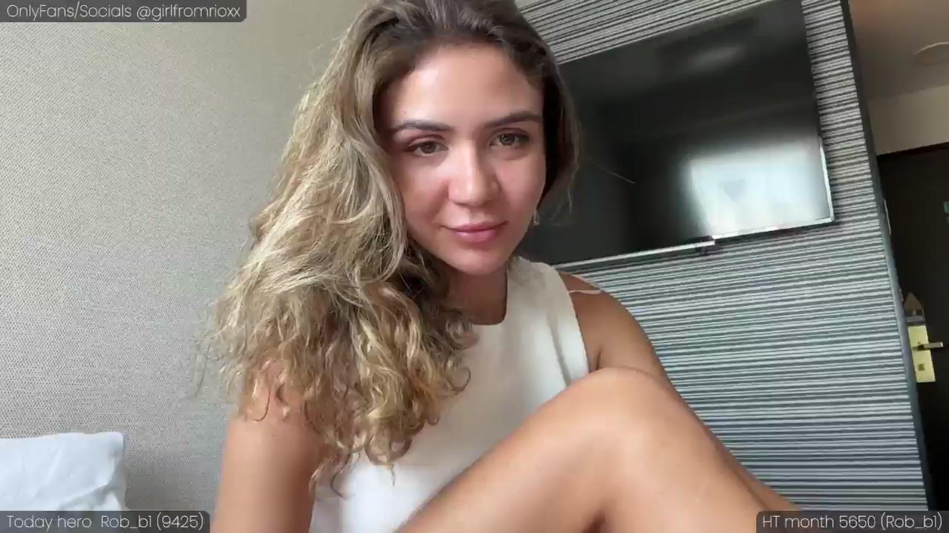 Gallery image thumbnail from Girlfromrio's myfreecams stream on, 07/05/2024, 06:54 image 3 of 20