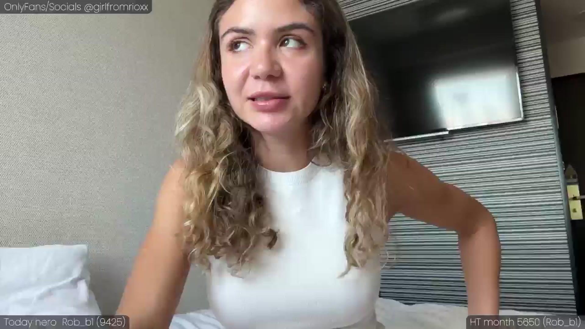 Gallery image thumbnail from Girlfromrio's myfreecams stream on, 07/05/2024, 06:54 image 7 of 20