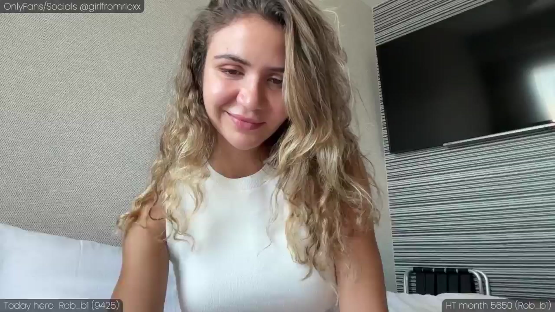 Gallery image thumbnail from Girlfromrio's myfreecams stream on, 07/05/2024, 06:54 image 18 of 20