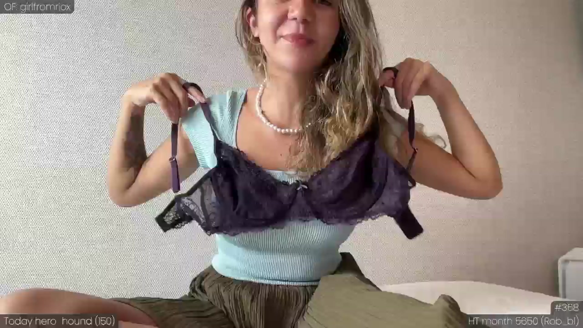 Gallery image thumbnail from Girlfromrio's myfreecams stream on, 08/01/2024, 07:03 image 9 of 20