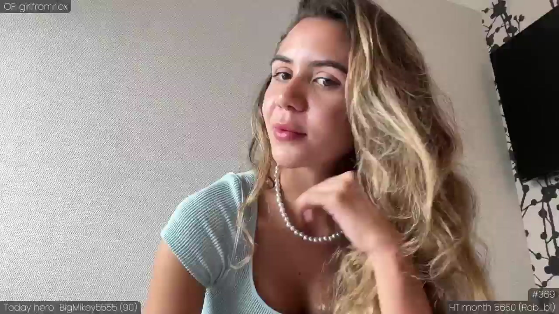 Gallery image thumbnail from Girlfromrio's myfreecams stream on, 08/01/2024, 07:03 image 4 of 20