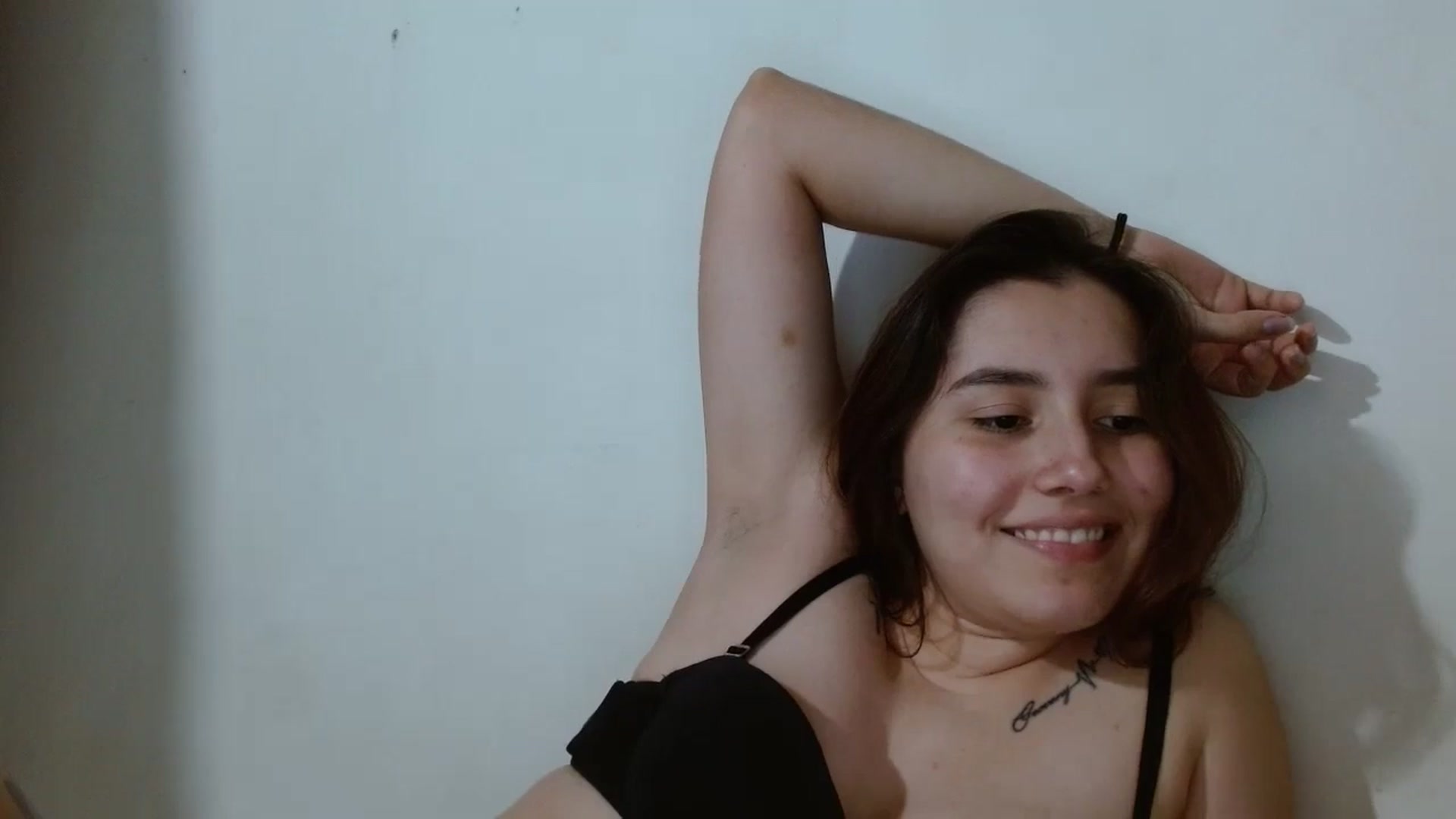 Gallery image thumbnail from Girlhot29's myfreecams stream on, 06/20/2024, 07:07 image 20 of 20