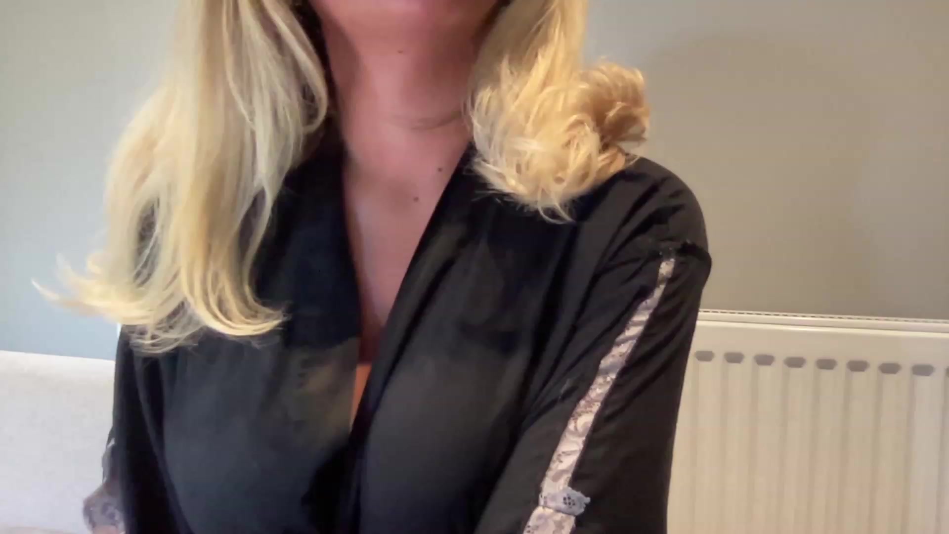 Gallery image thumbnail from GirlnextdoorM's myfreecams stream on, 06/04/2023, 15:42 image 1 of 20