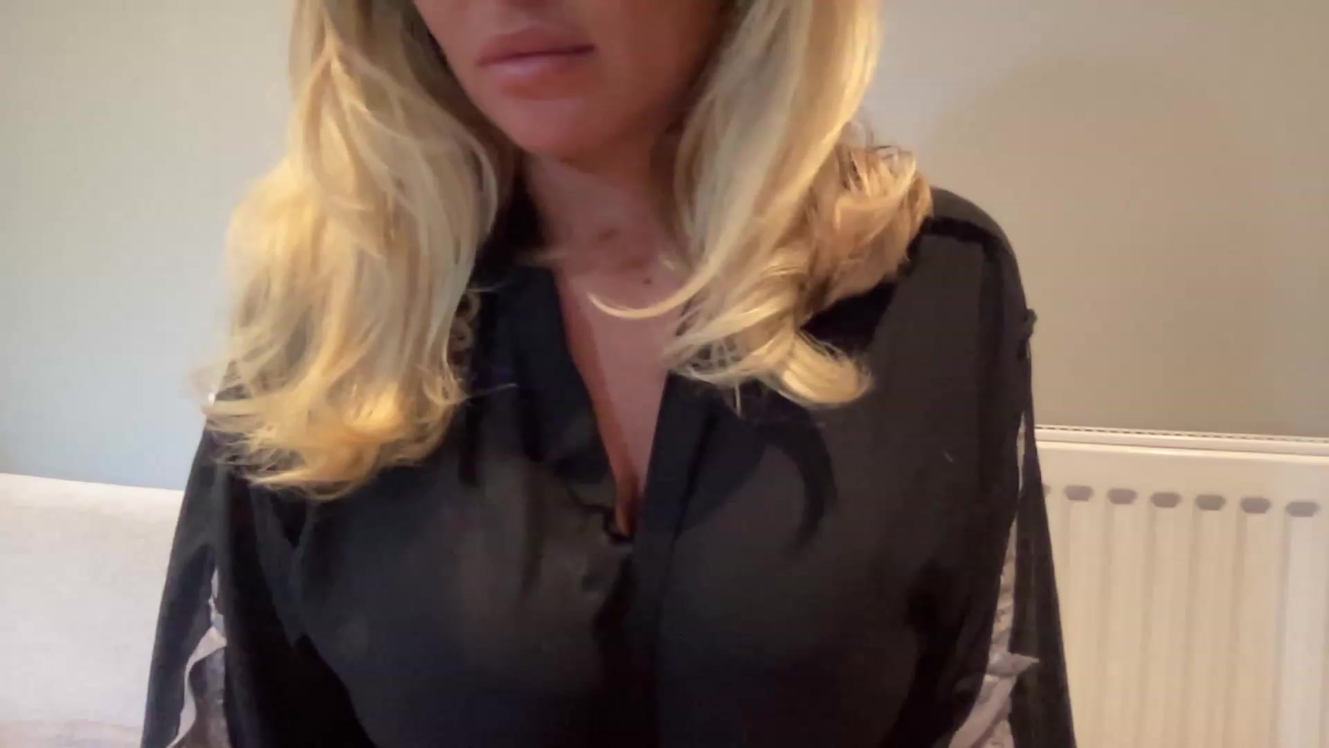 Gallery image thumbnail from GirlnextdoorM's myfreecams stream on, 06/04/2023, 15:42 image 19 of 20
