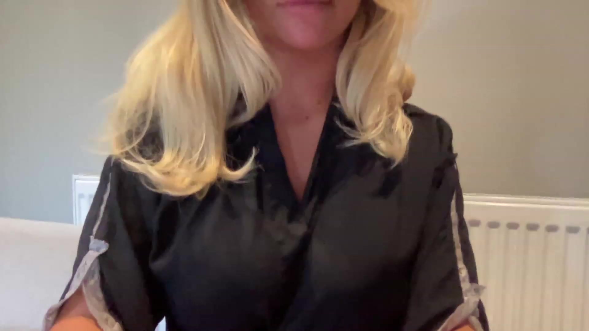 Gallery image thumbnail from GirlnextdoorM's myfreecams stream on, 06/04/2023, 15:42 image 5 of 20
