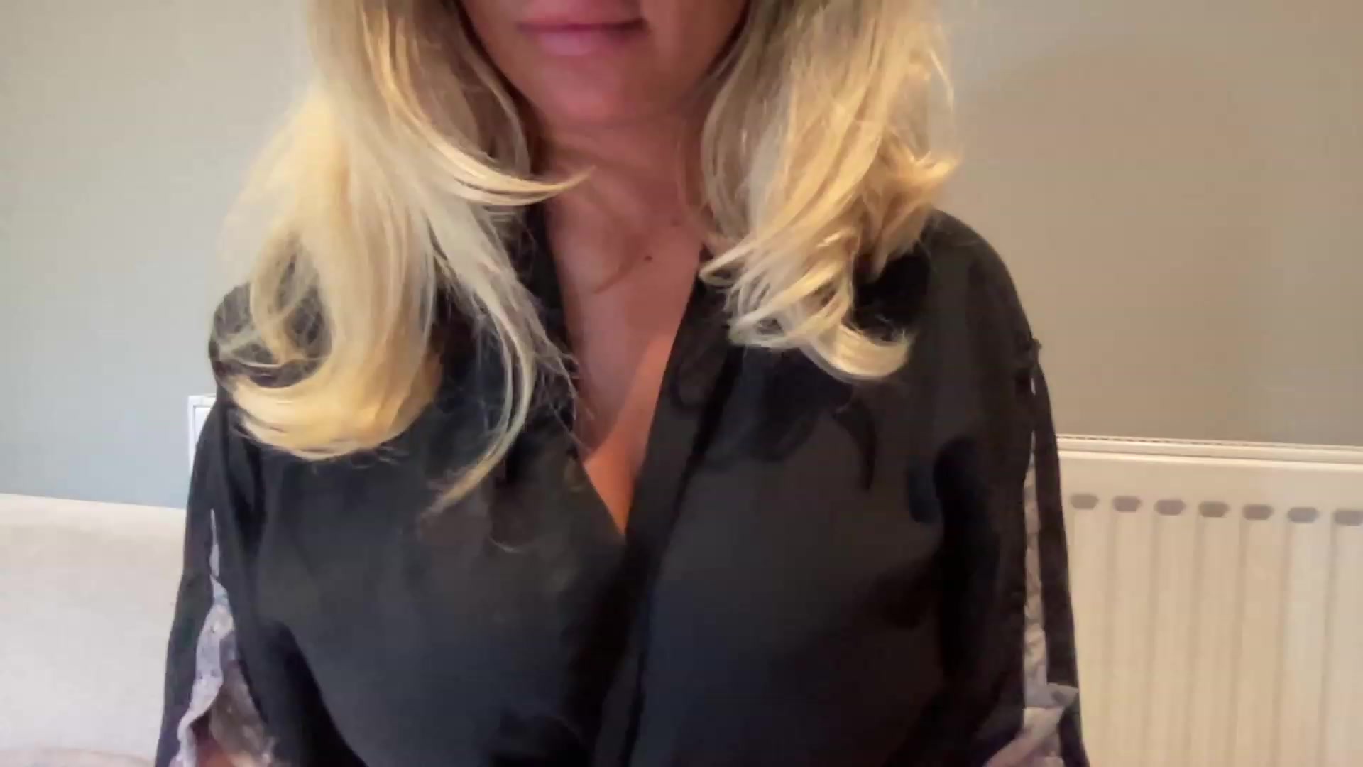 Gallery image thumbnail from GirlnextdoorM's myfreecams stream on, 06/04/2023, 15:42 image 10 of 20