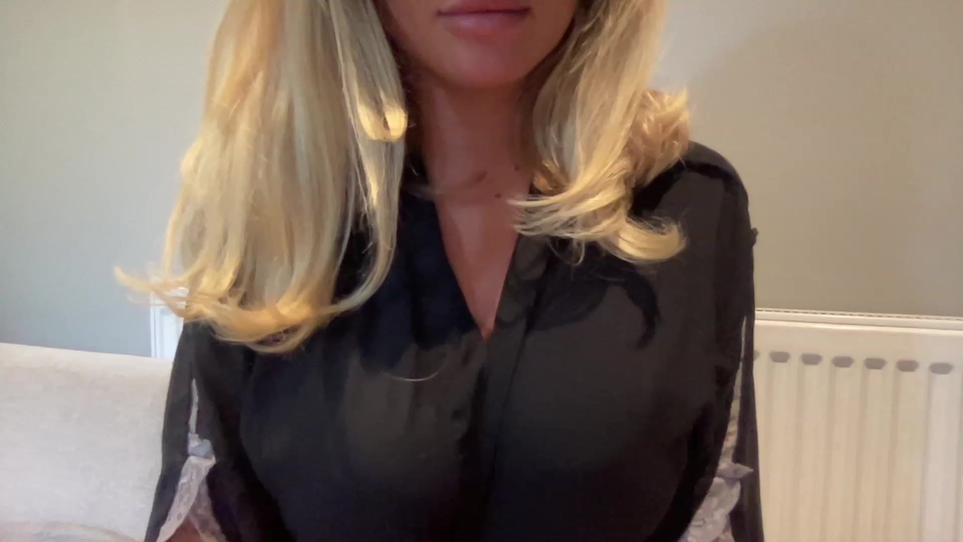 Gallery image thumbnail from GirlnextdoorM's myfreecams stream on, 06/04/2023, 15:42 image 13 of 20