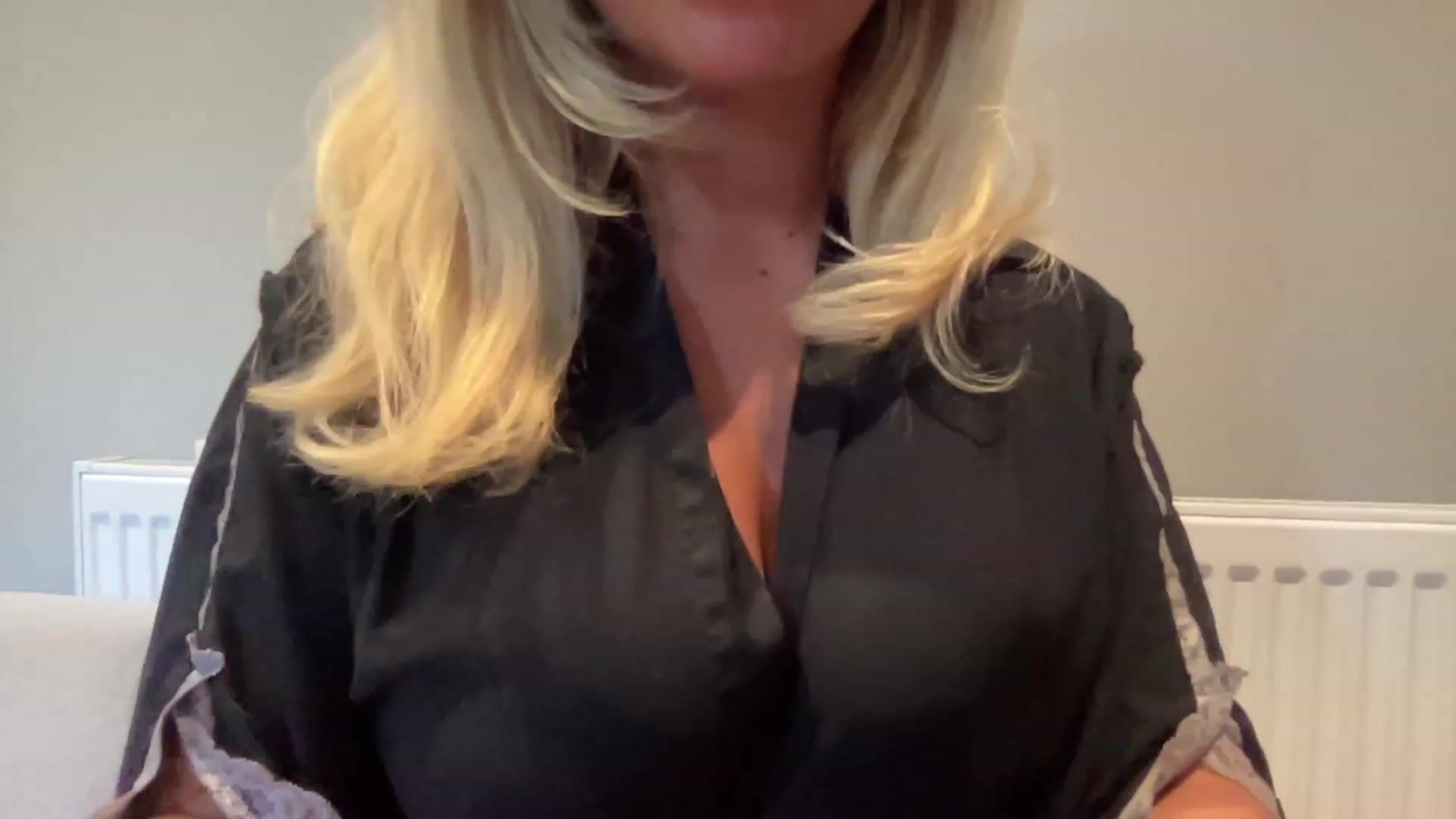 Gallery image thumbnail from GirlnextdoorM's myfreecams stream on, 06/04/2023, 16:14 image 8 of 20