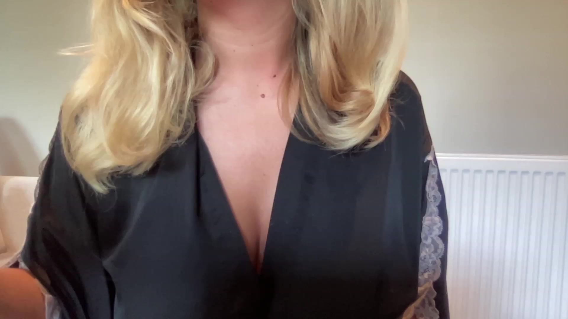 Gallery image thumbnail from GirlnextdoorM's myfreecams stream on, 06/09/2023, 11:15 image 7 of 20