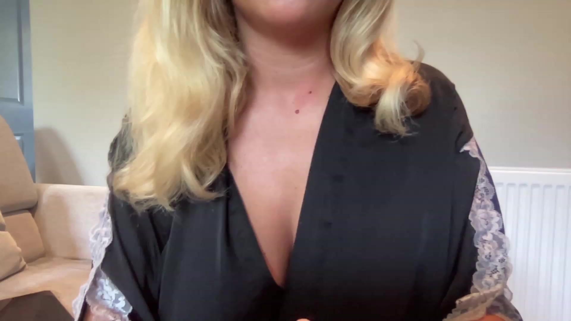 Gallery image thumbnail from GirlnextdoorM's myfreecams stream on, 06/09/2023, 11:15 image 1 of 20