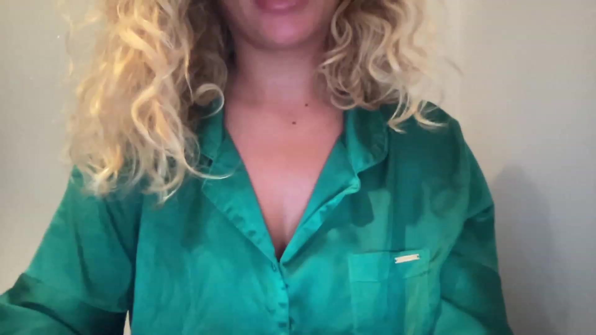 Gallery image thumbnail from GirlnextdoorM's myfreecams stream on, 06/11/2023, 20:51 image 15 of 20