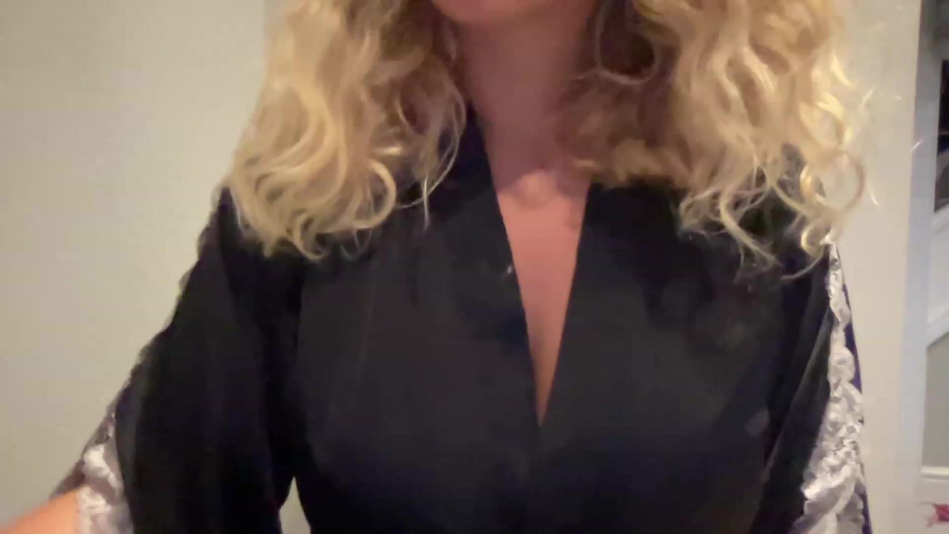 Gallery image thumbnail from GirlnextdoorM's myfreecams stream on, 06/12/2023, 18:16 image 8 of 20