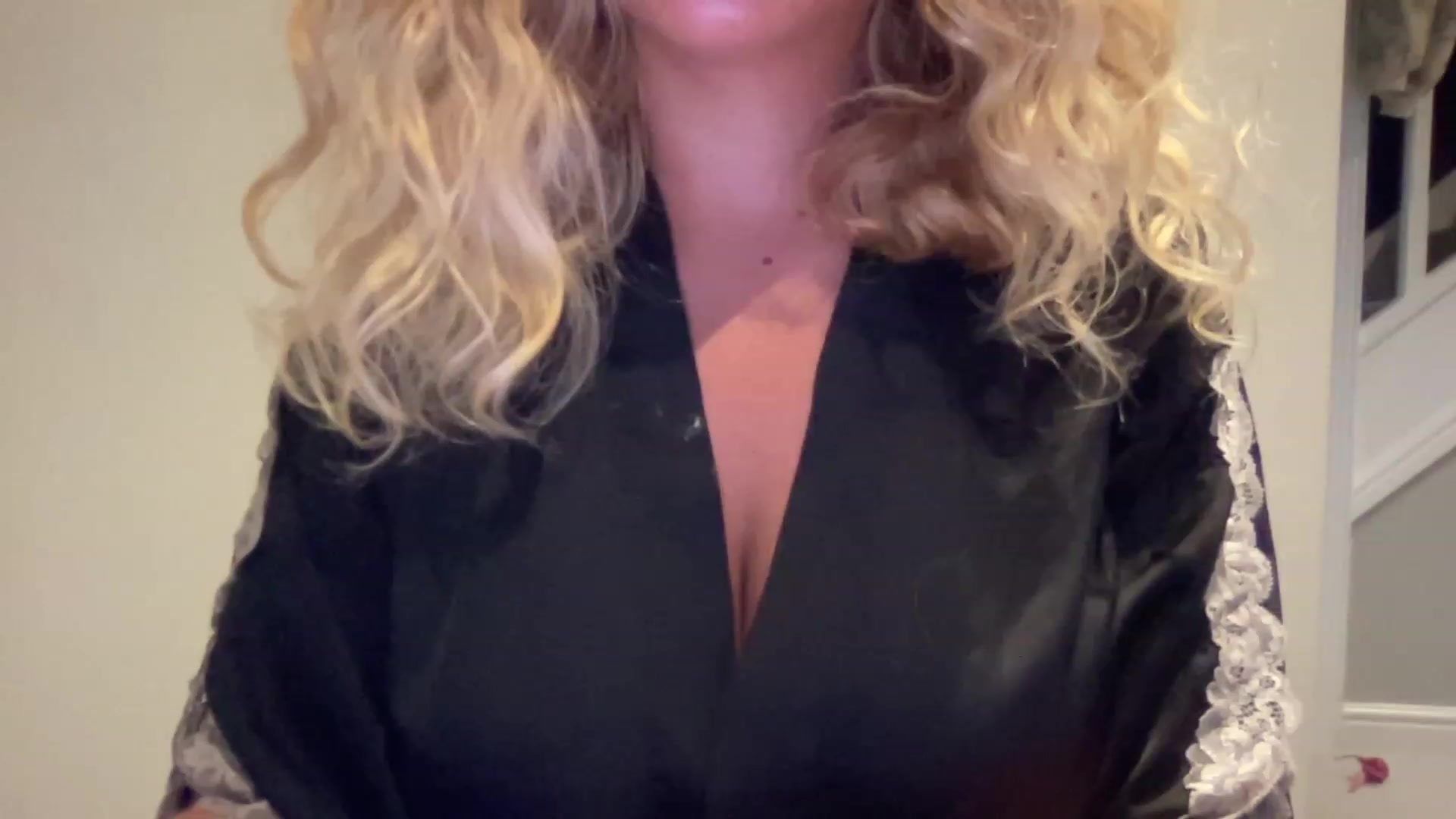 Gallery image thumbnail from GirlnextdoorM's myfreecams stream on, 06/12/2023, 18:16 image 14 of 20