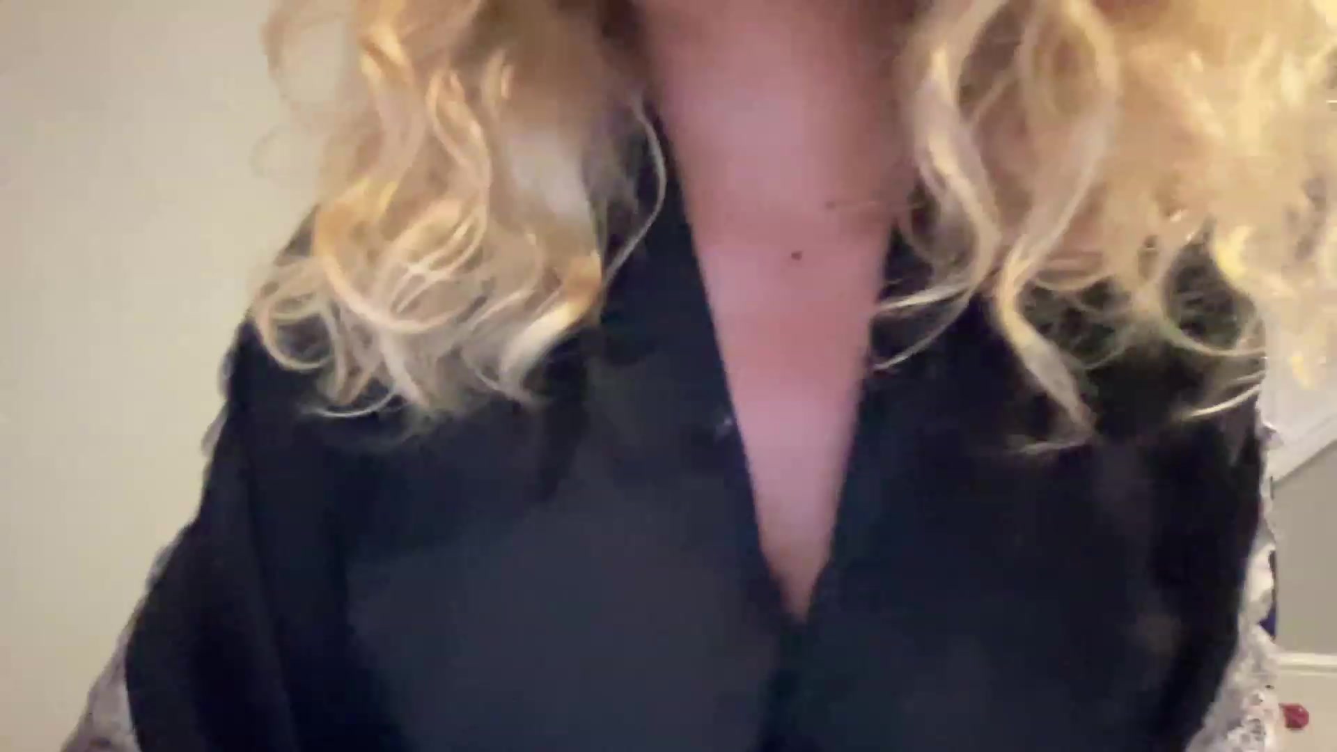 Gallery image thumbnail from GirlnextdoorM's myfreecams stream on, 06/12/2023, 18:16 image 20 of 20