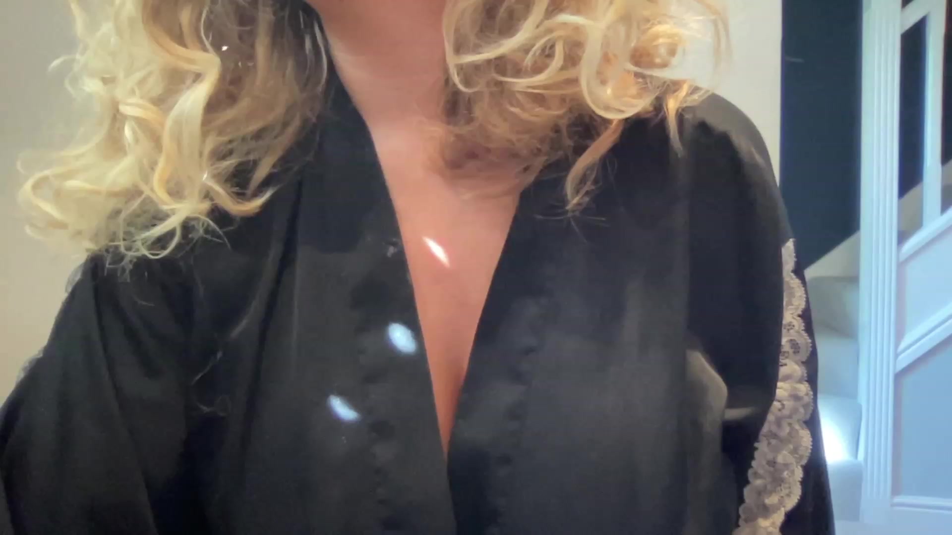 Gallery image thumbnail from GirlnextdoorM's myfreecams stream on, 06/13/2023, 08:45 image 4 of 20