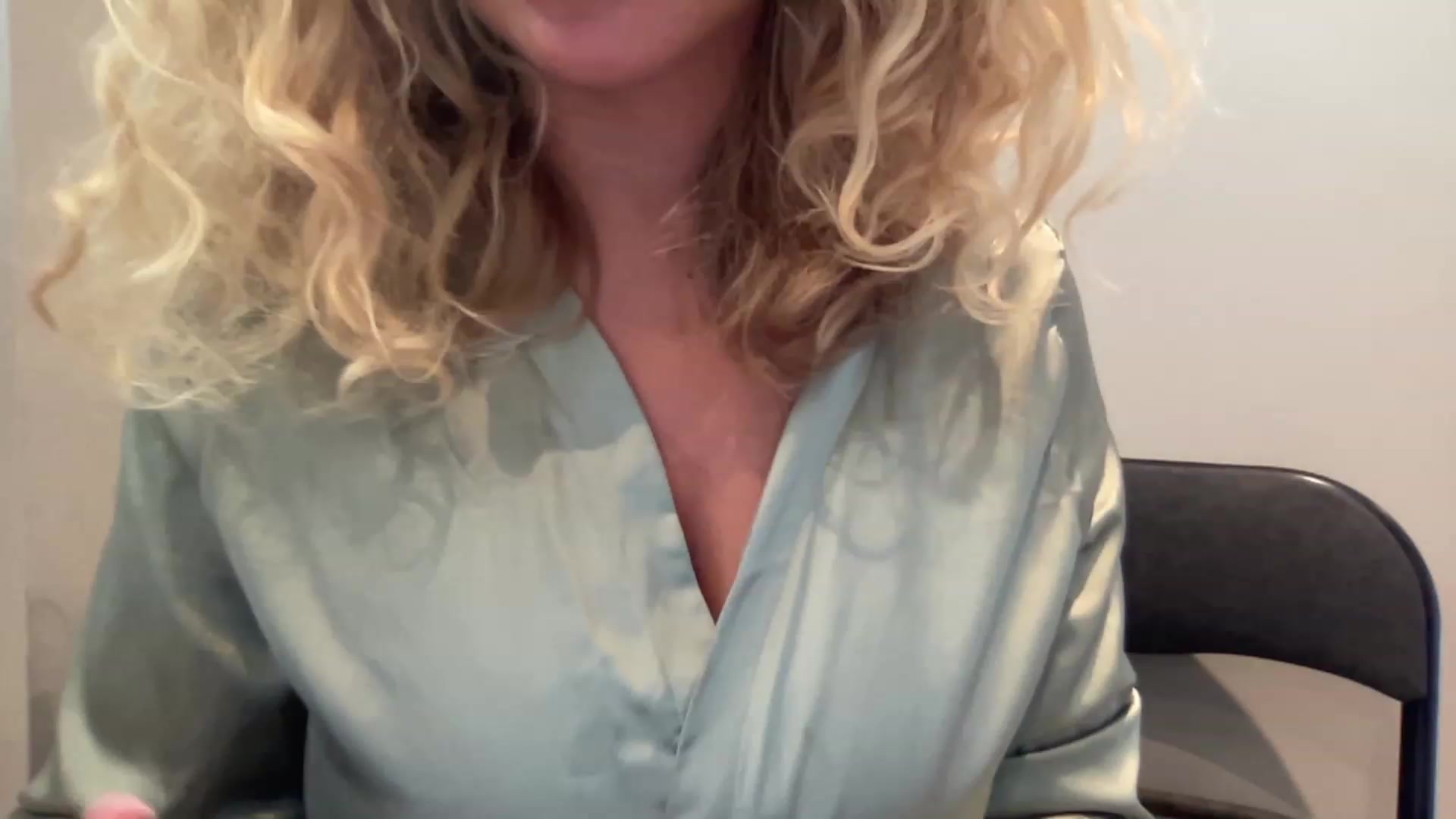 Gallery image thumbnail from GirlnextdoorM's myfreecams stream on, 06/13/2023, 09:32 image 15 of 20