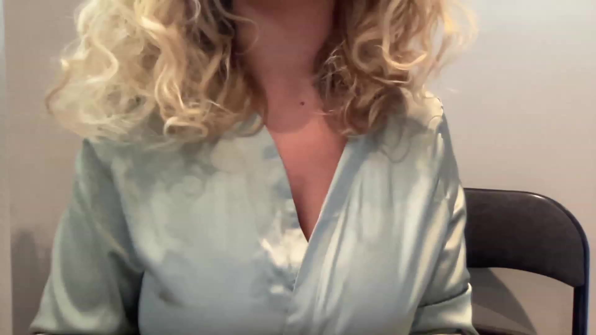 Gallery image thumbnail from GirlnextdoorM's myfreecams stream on, 06/13/2023, 09:32 image 16 of 20