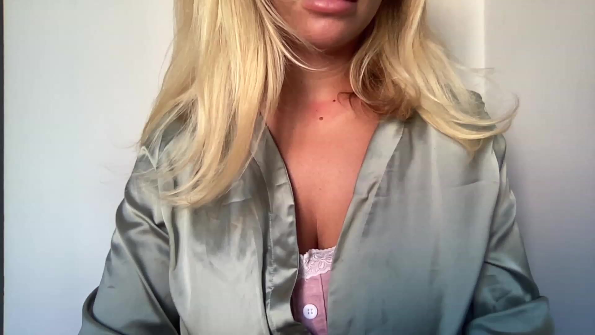 Gallery image thumbnail from GirlnextdoorM's myfreecams stream on, 06/14/2023, 10:01 image 19 of 20