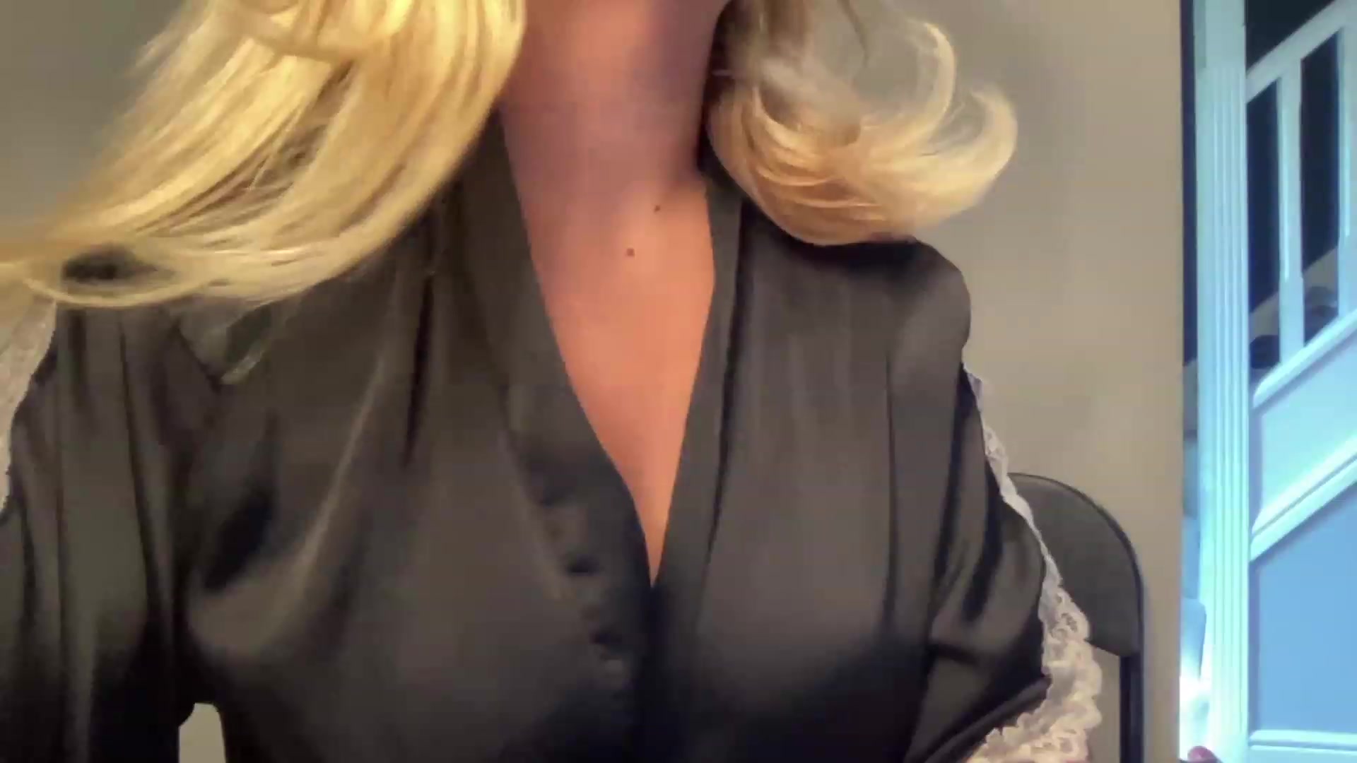 Gallery image thumbnail from GirlnextdoorM's myfreecams stream on, 06/16/2023, 08:58 image 12 of 20