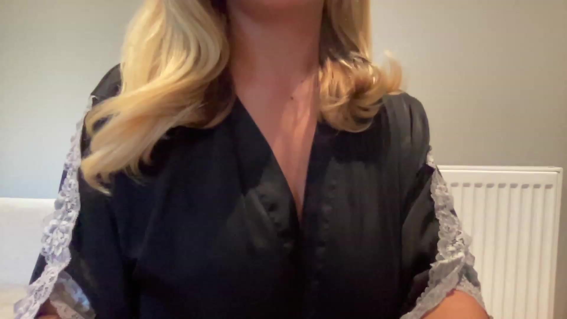 Gallery image thumbnail from GirlnextdoorM's myfreecams stream on, 06/17/2023, 18:07 image 5 of 20