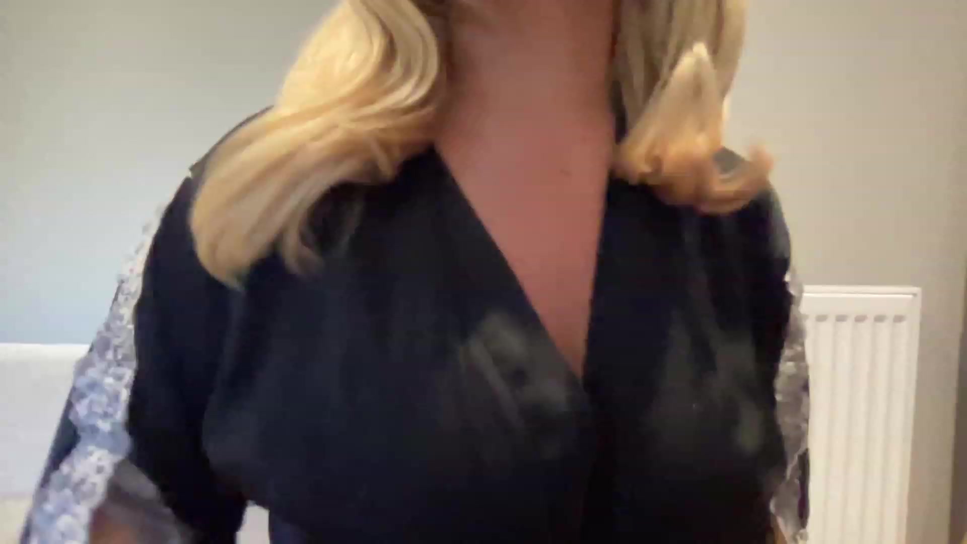 Gallery image thumbnail from GirlnextdoorM's myfreecams stream on, 06/17/2023, 18:07 image 14 of 20