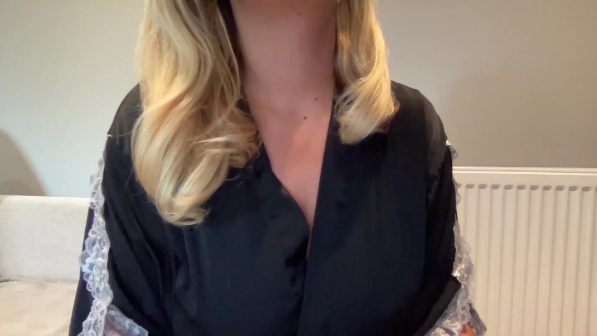 Gallery image thumbnail from GirlnextdoorM's myfreecams stream on, 06/18/2023, 09:52 image 5 of 20