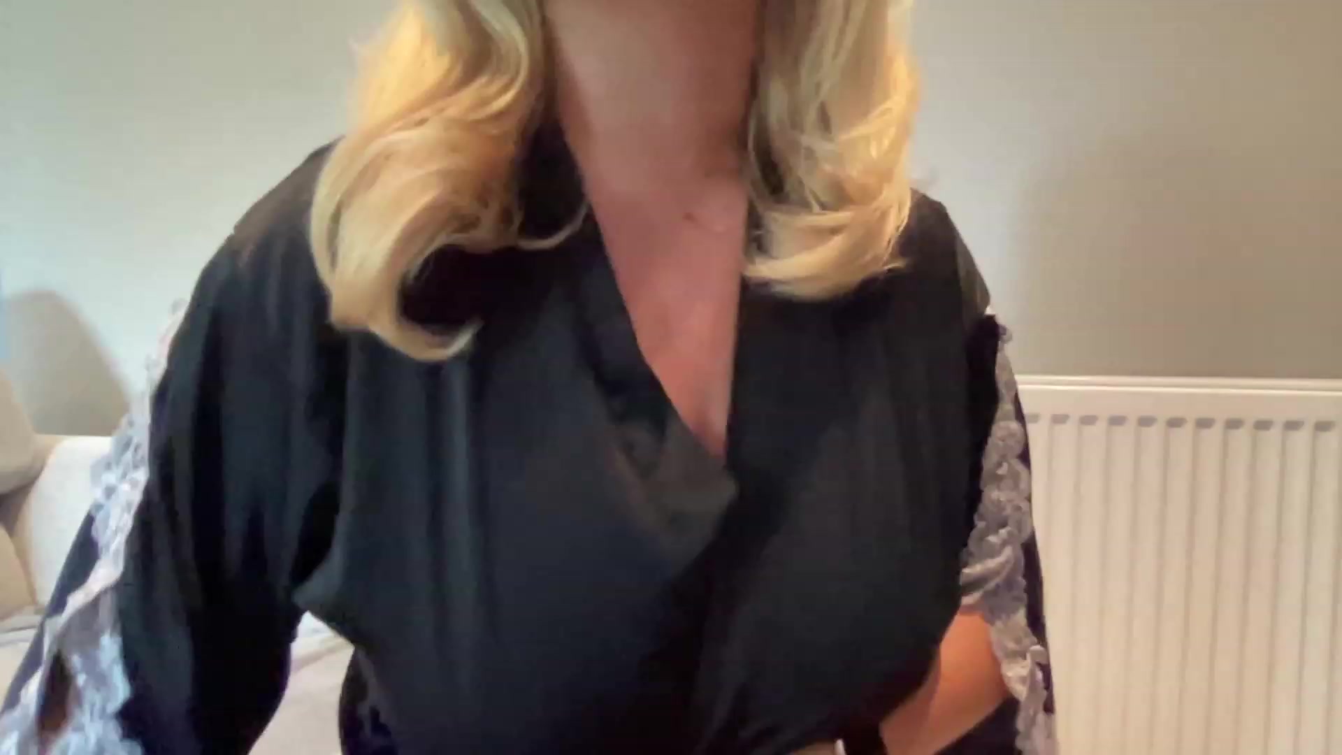Gallery image thumbnail from GirlnextdoorM's myfreecams stream on, 06/18/2023, 09:52 image 15 of 20