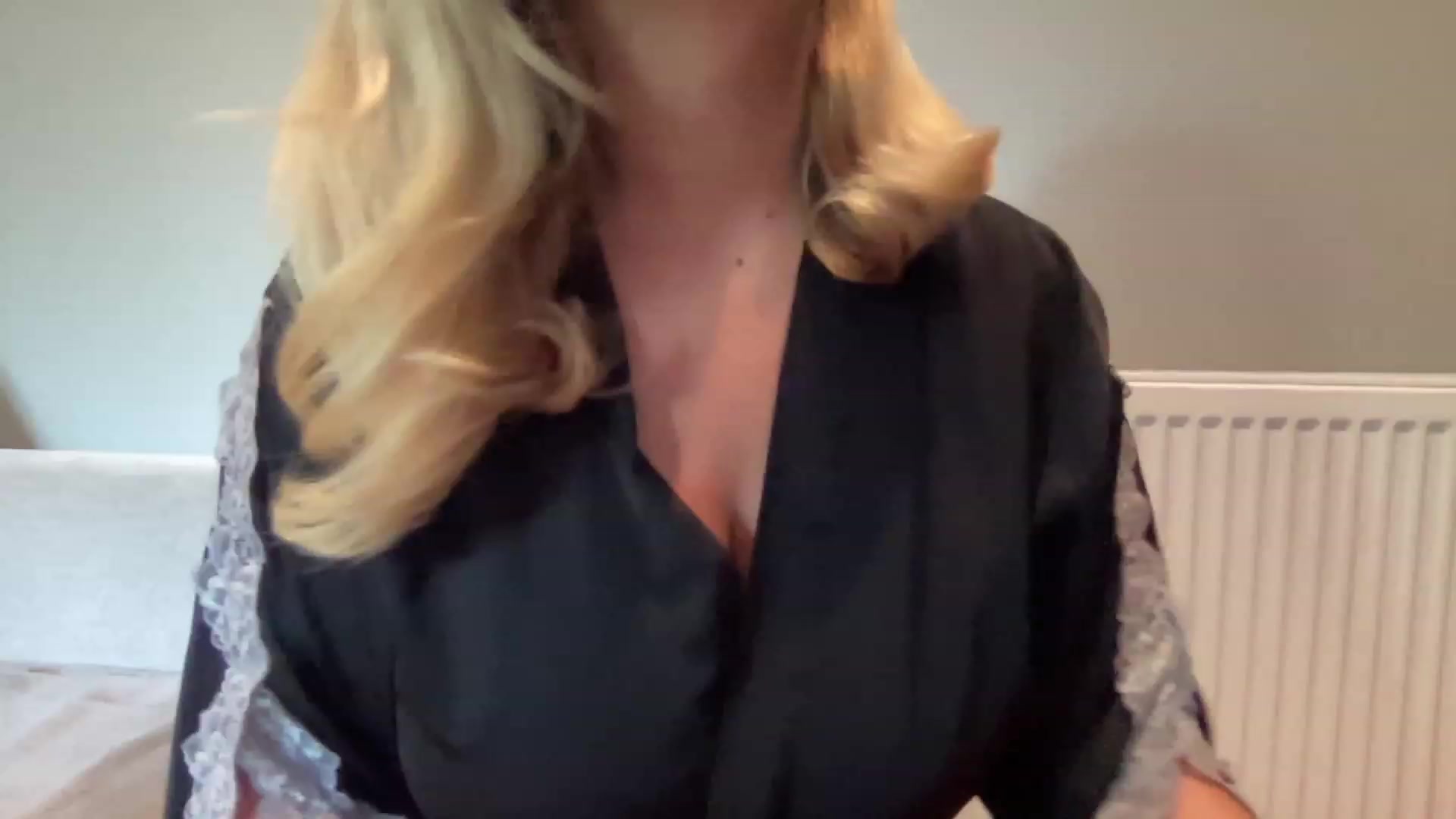 Gallery image thumbnail from GirlnextdoorM's myfreecams stream on, 06/18/2023, 10:38 image 15 of 20