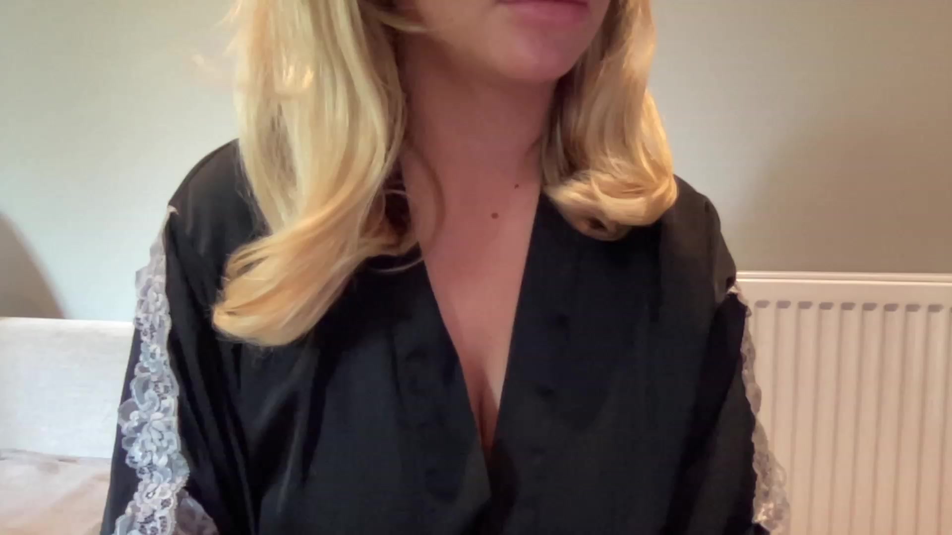 Gallery image thumbnail from GirlnextdoorM's myfreecams stream on, 06/18/2023, 10:38 image 1 of 20