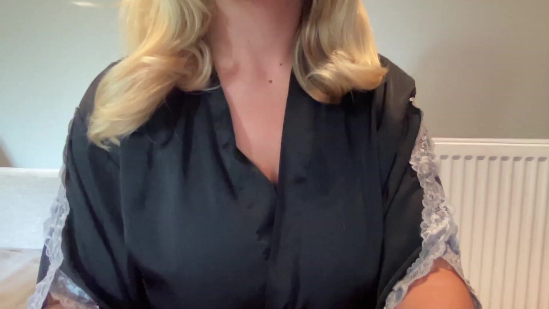 Gallery image thumbnail from GirlnextdoorM's myfreecams stream on, 06/18/2023, 10:38 image 10 of 20