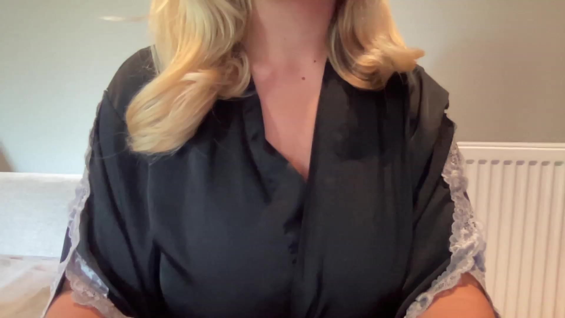 Gallery image thumbnail from GirlnextdoorM's myfreecams stream on, 06/18/2023, 10:38 image 9 of 20