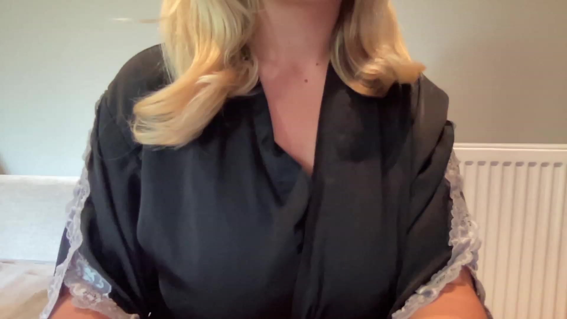 Gallery image thumbnail from GirlnextdoorM's myfreecams stream on, 06/18/2023, 10:38 image 8 of 20