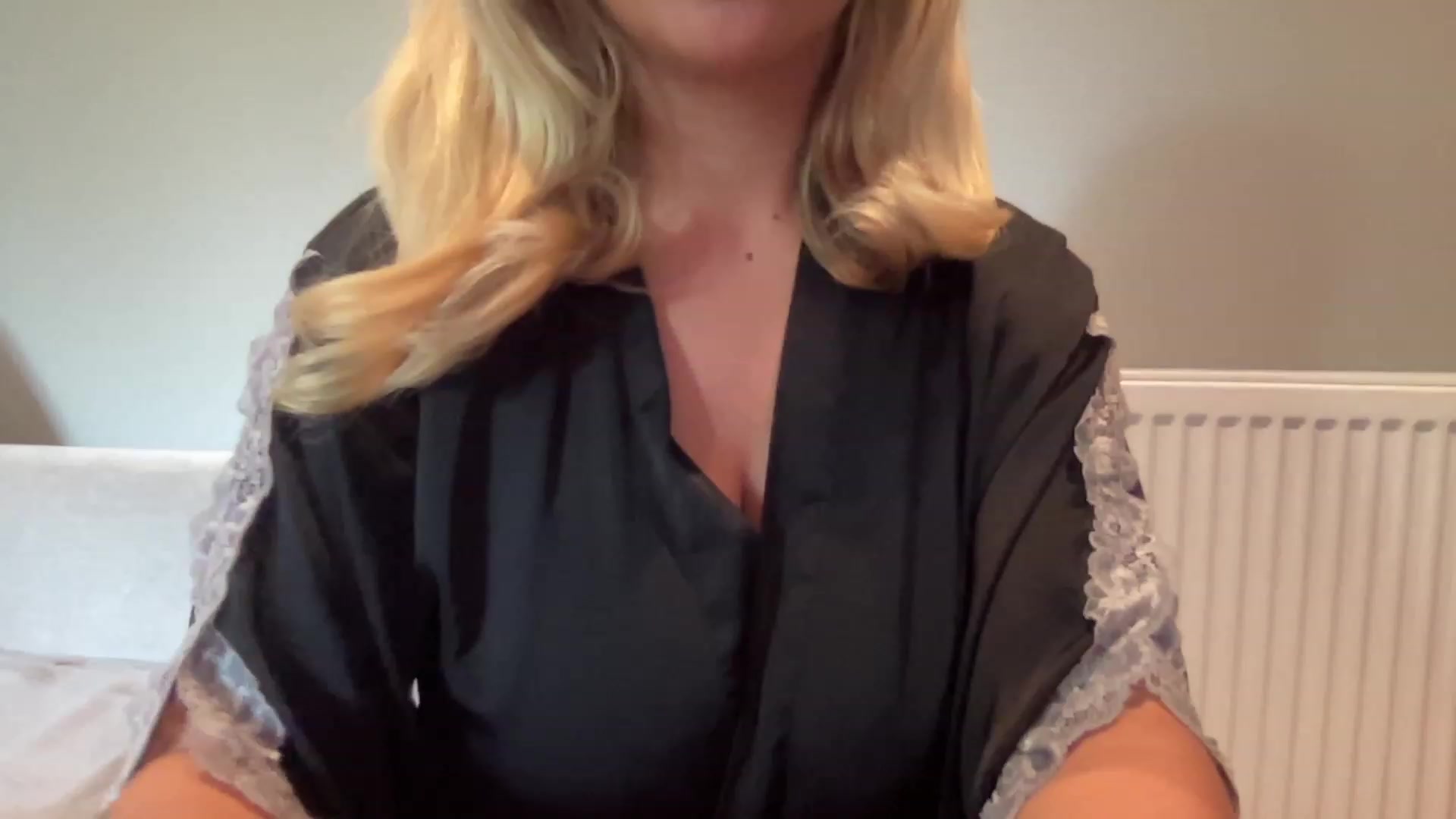 Gallery image thumbnail from GirlnextdoorM's myfreecams stream on, 06/18/2023, 10:38 image 16 of 20