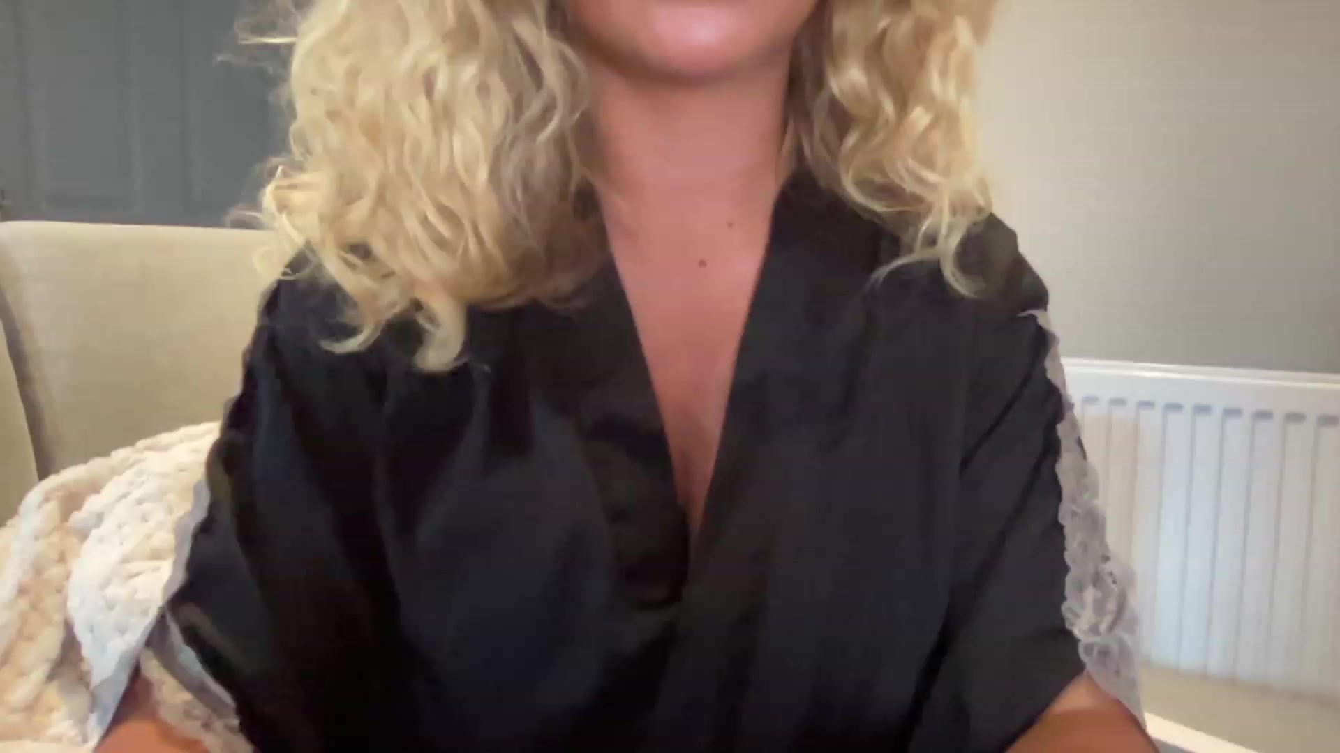 Gallery image thumbnail from GirlnextdoorM's myfreecams stream on, 06/26/2023, 18:57 image 1 of 20