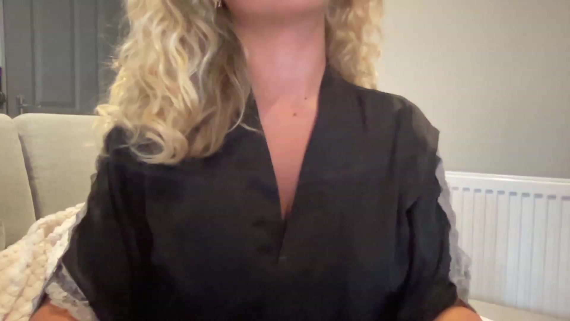 Gallery image thumbnail from GirlnextdoorM's myfreecams stream on, 06/26/2023, 18:57 image 13 of 20