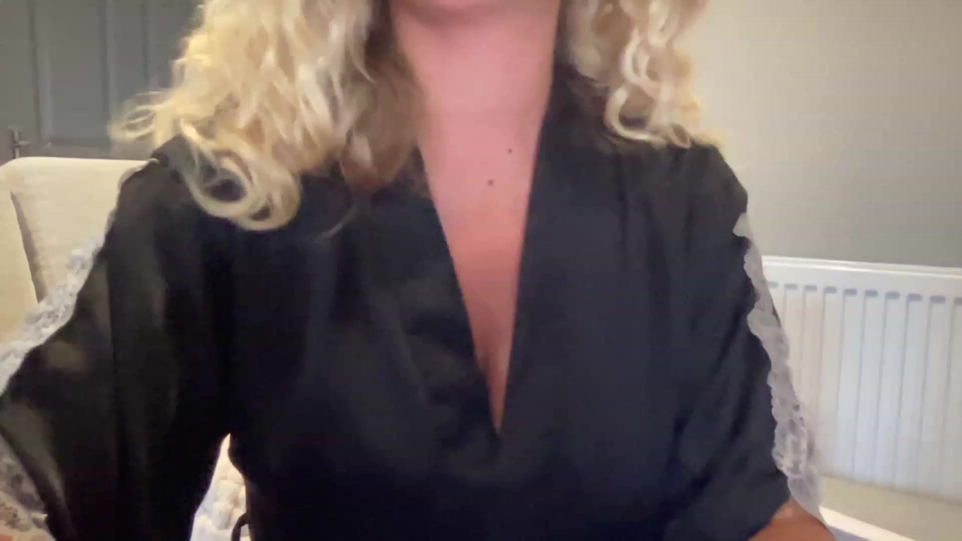 Gallery image thumbnail from GirlnextdoorM's myfreecams stream on, 06/26/2023, 18:57 image 9 of 20
