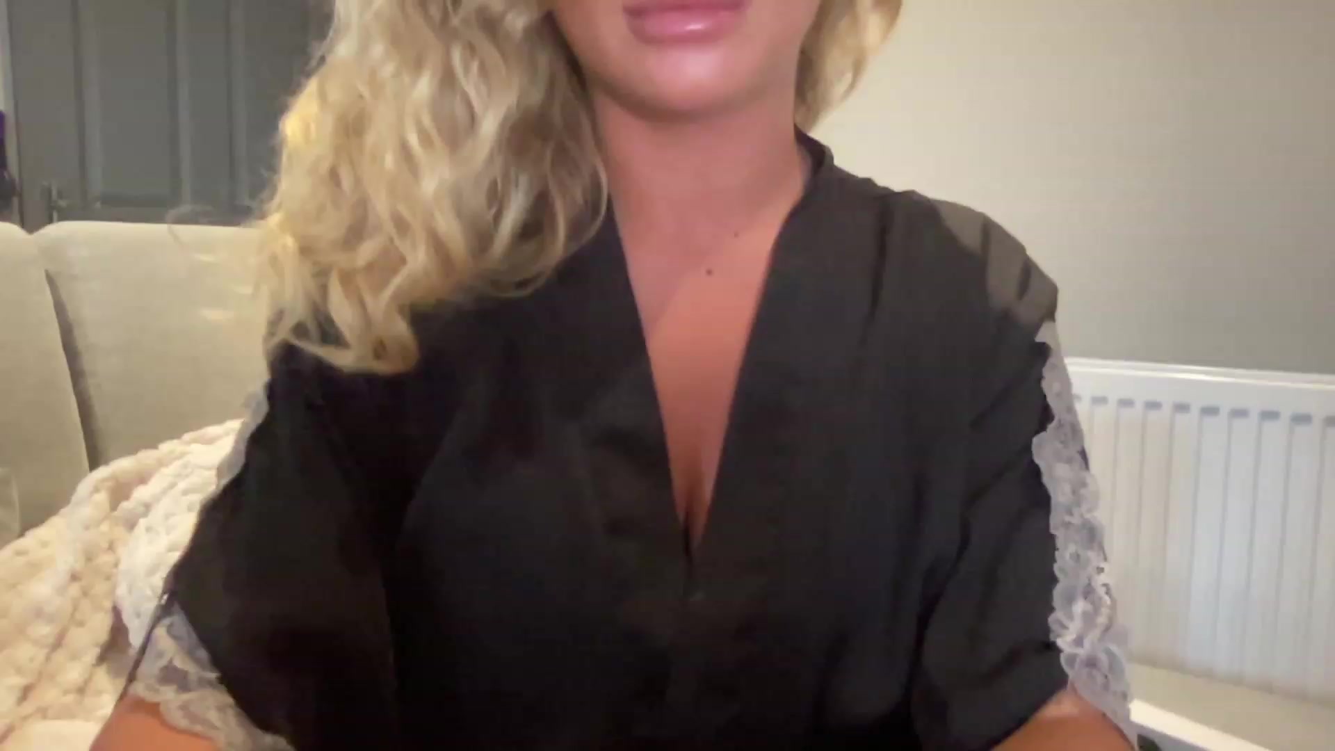 Gallery image thumbnail from GirlnextdoorM's myfreecams stream on, 06/26/2023, 18:57 image 11 of 20