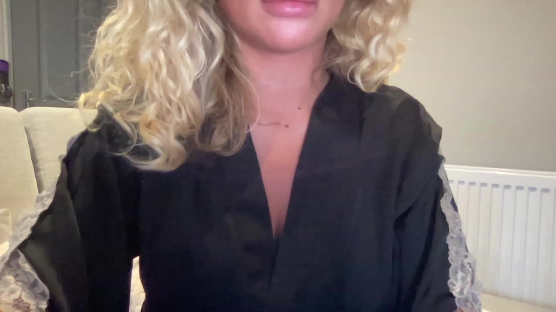 Gallery image thumbnail from GirlnextdoorM's myfreecams stream on, 06/26/2023, 18:57 image 14 of 20