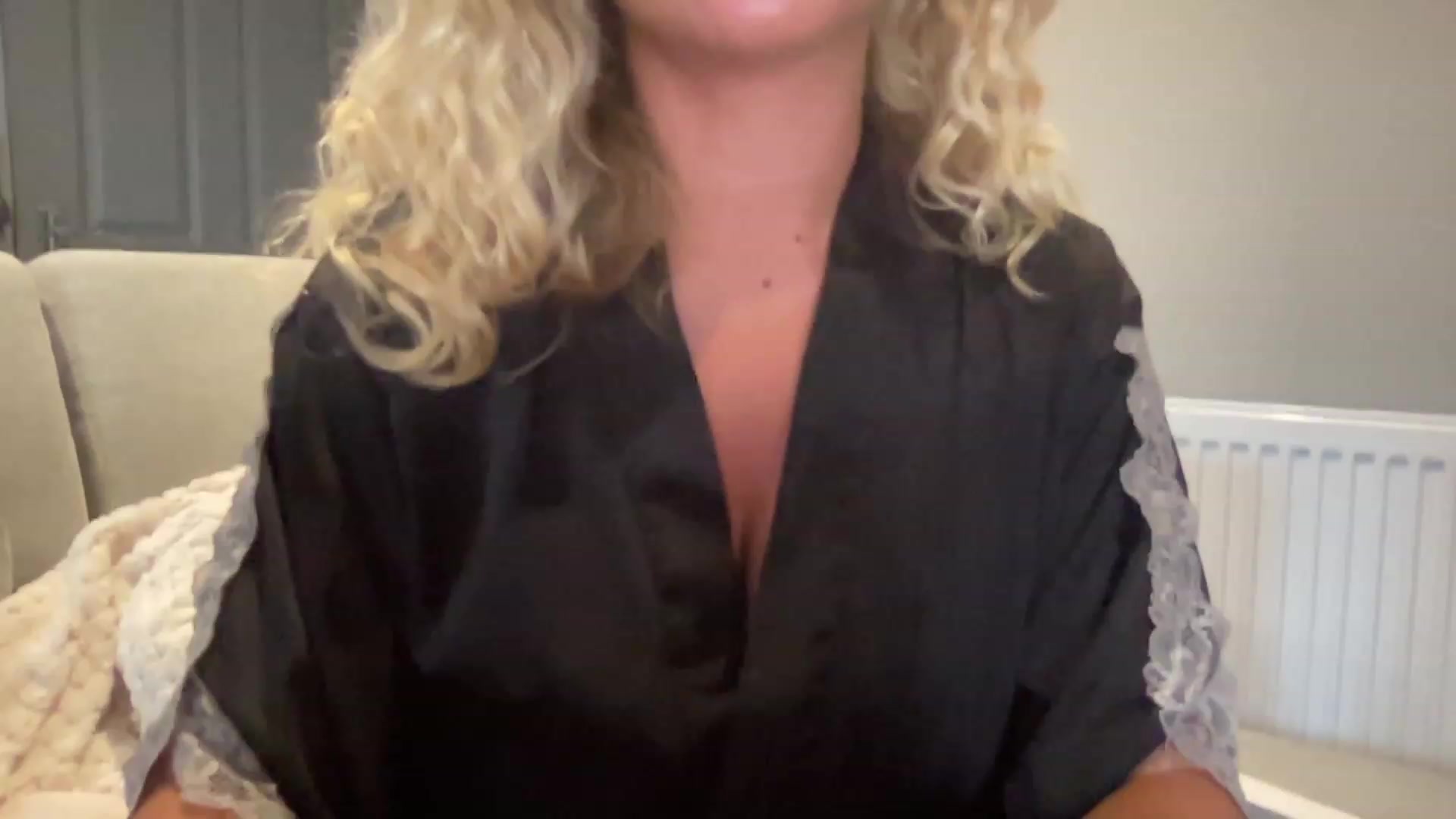 Gallery image thumbnail from GirlnextdoorM's myfreecams stream on, 06/26/2023, 18:57 image 10 of 20