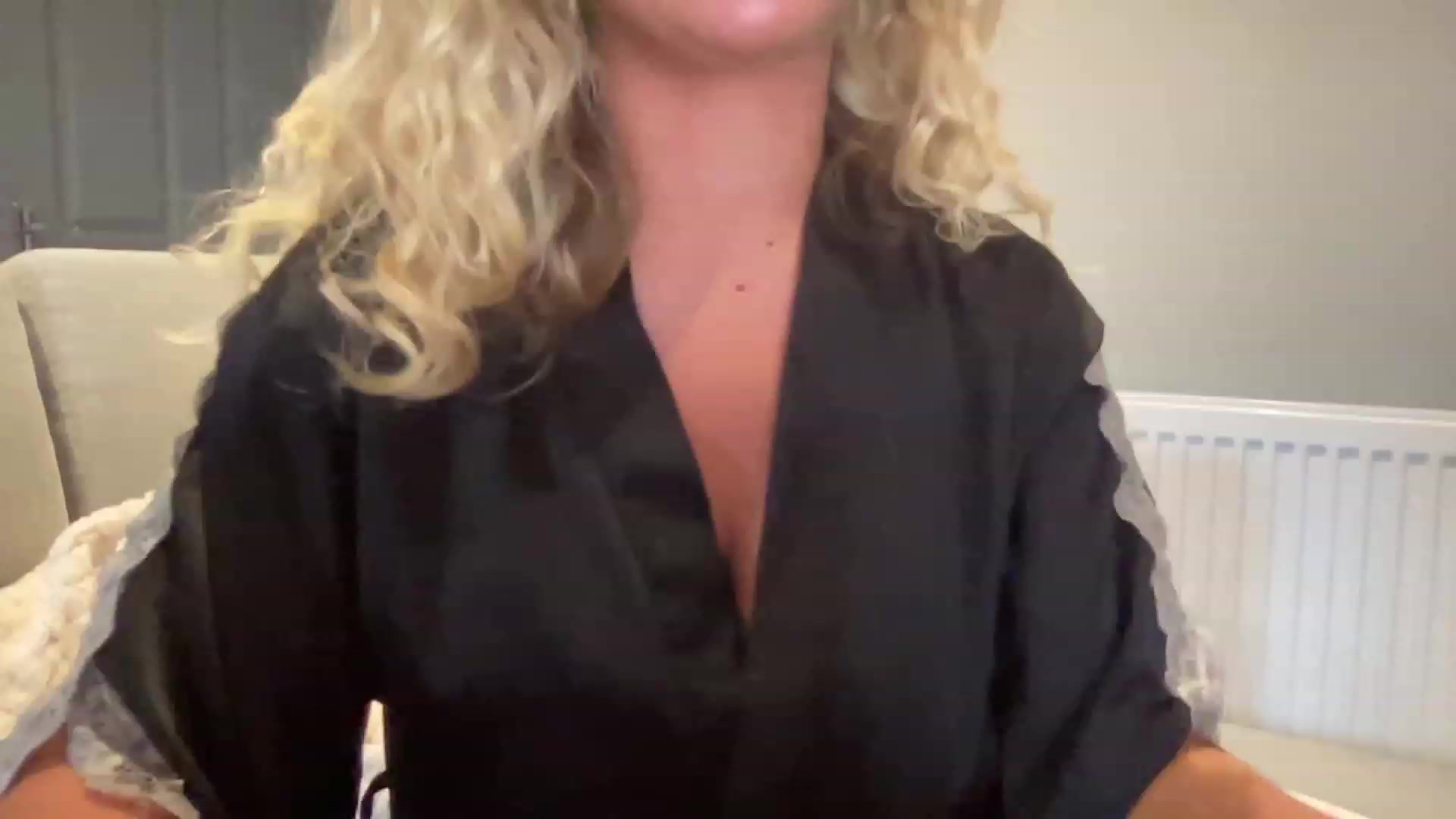 Gallery image thumbnail from GirlnextdoorM's myfreecams stream on, 06/26/2023, 18:57 image 8 of 20