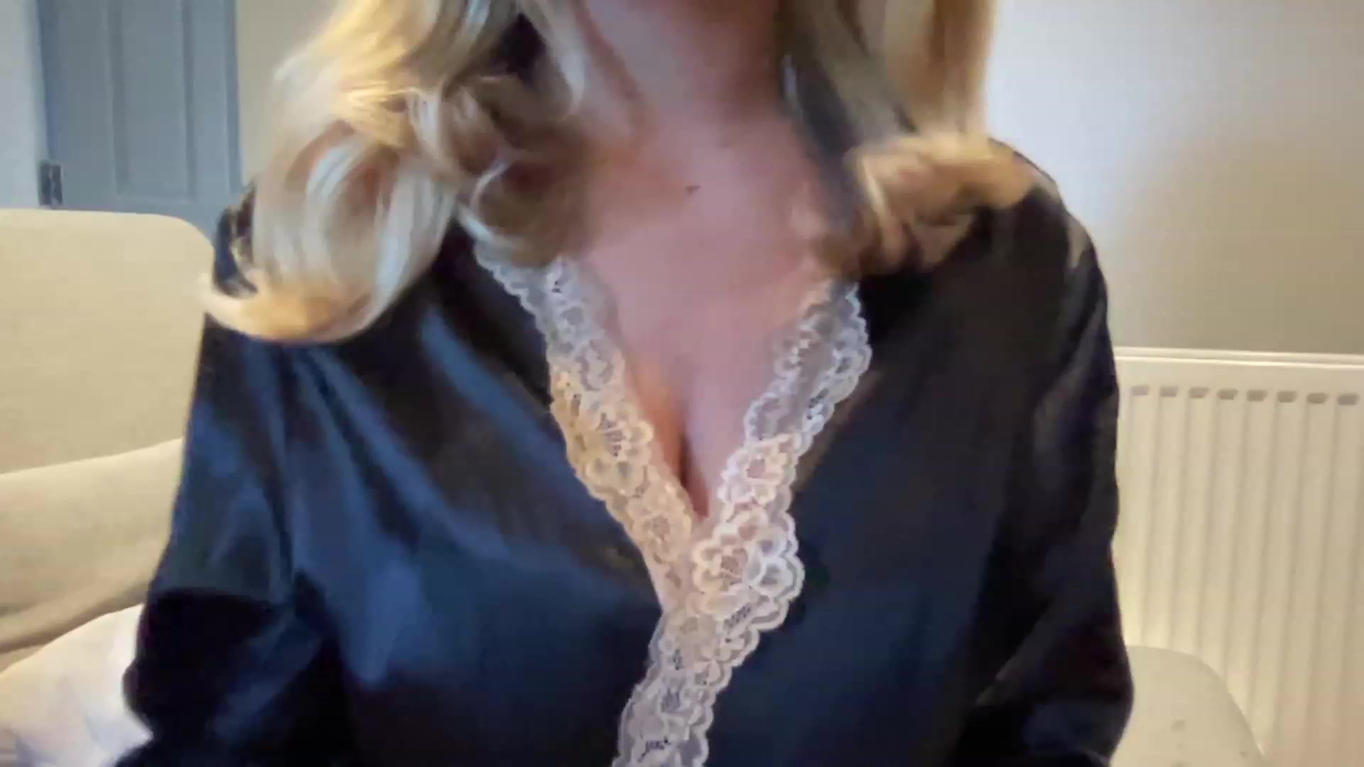 Gallery image thumbnail from GirlnextdoorM's myfreecams stream on, 07/03/2023, 18:53 image 12 of 20