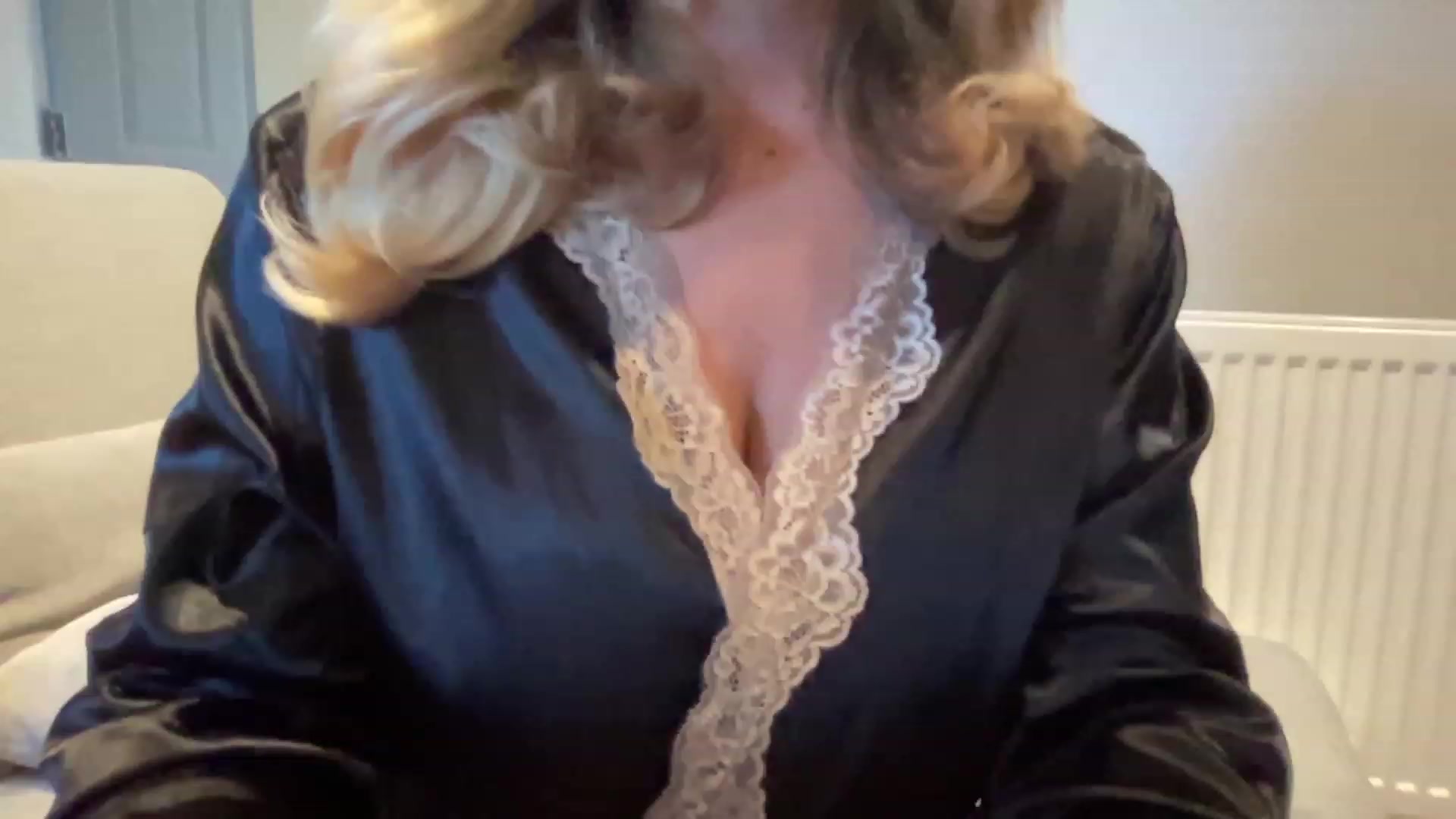 Gallery image thumbnail from GirlnextdoorM's myfreecams stream on, 07/03/2023, 18:53 image 18 of 20