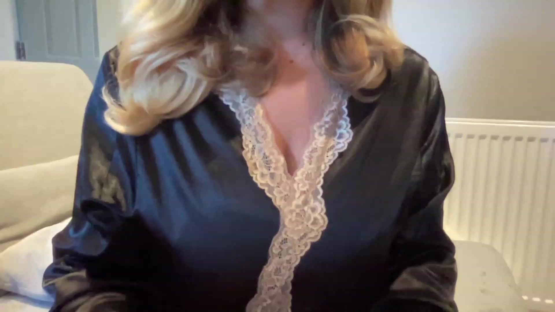 Gallery image thumbnail from GirlnextdoorM's myfreecams stream on, 07/03/2023, 18:53 image 17 of 20