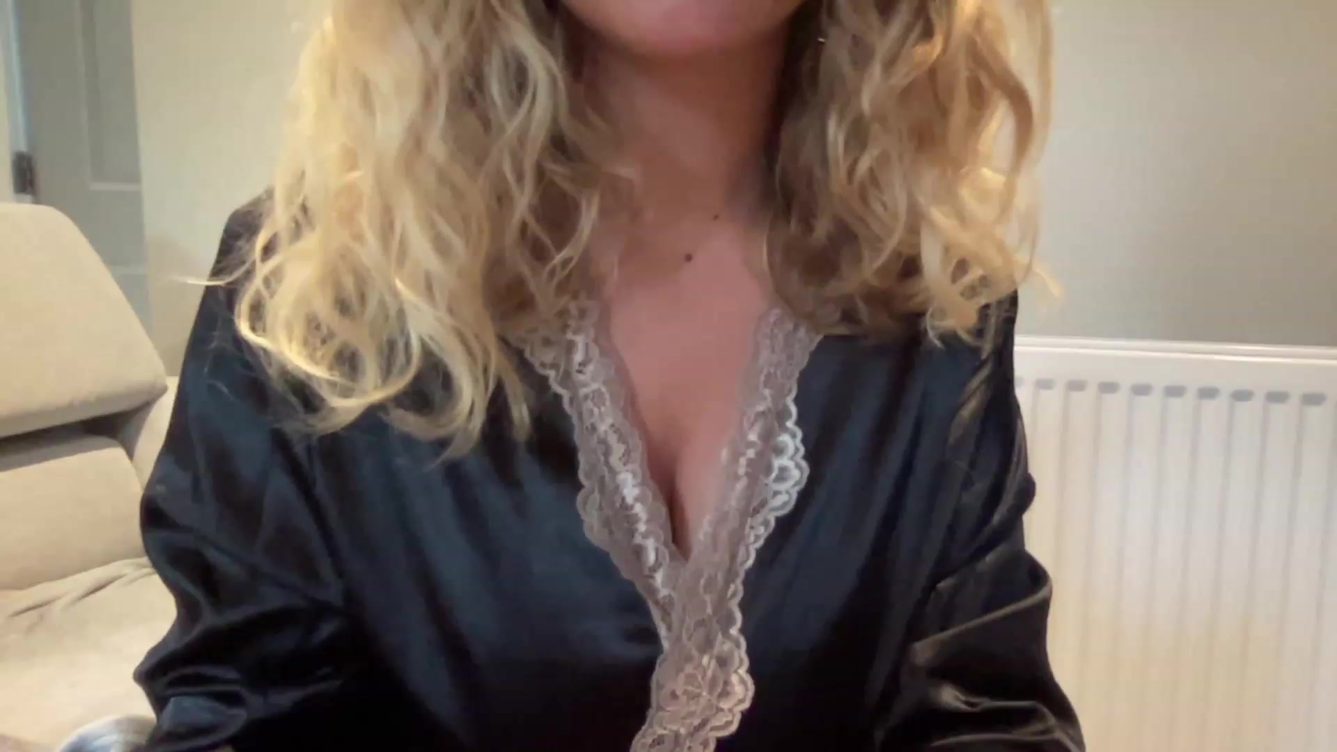 Gallery image thumbnail from GirlnextdoorM's myfreecams stream on, 07/14/2023, 13:39 image 14 of 20