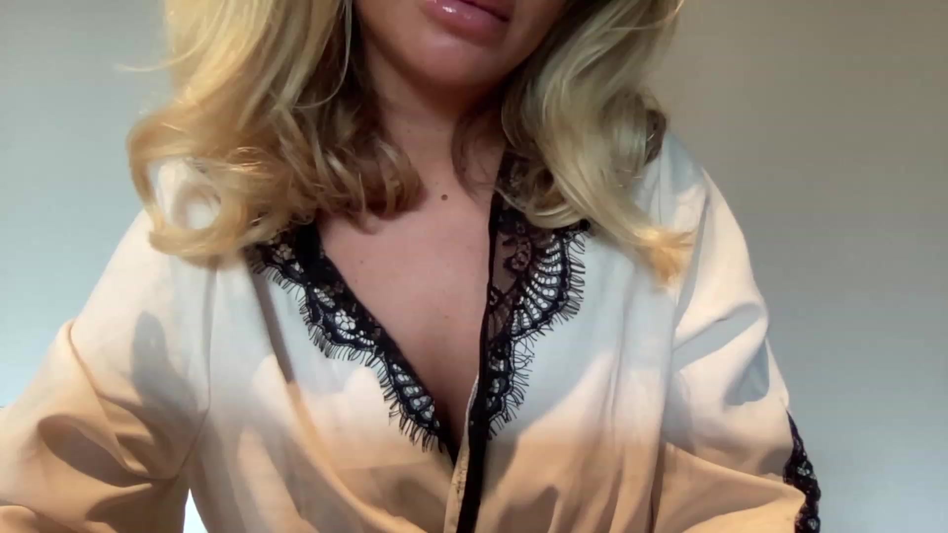 Gallery image thumbnail from GirlnextdoorM's myfreecams stream on, 07/15/2023, 13:02 image 13 of 20