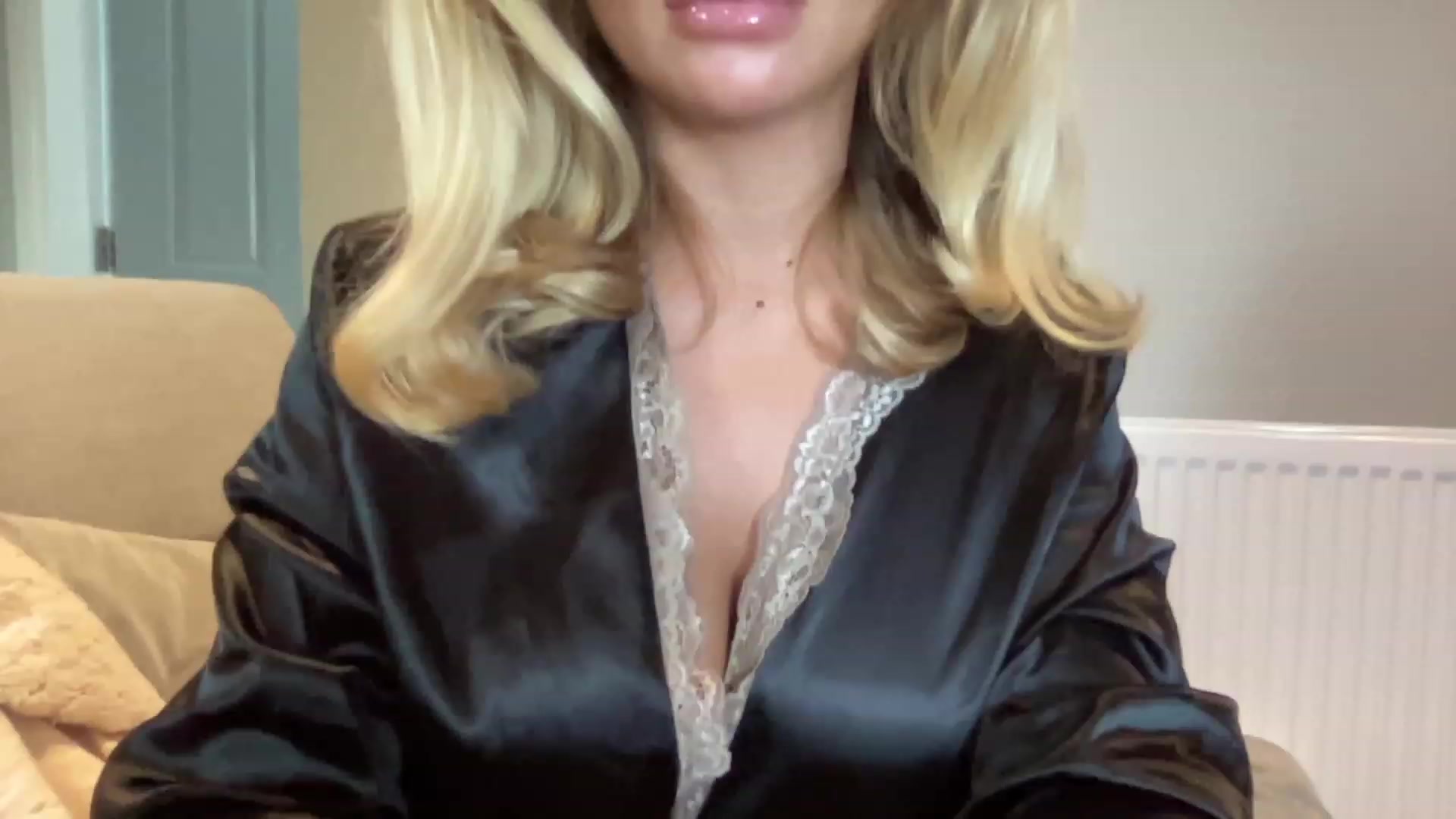 Gallery image thumbnail from GirlnextdoorM's myfreecams stream on, 07/16/2023, 13:11 image 8 of 20