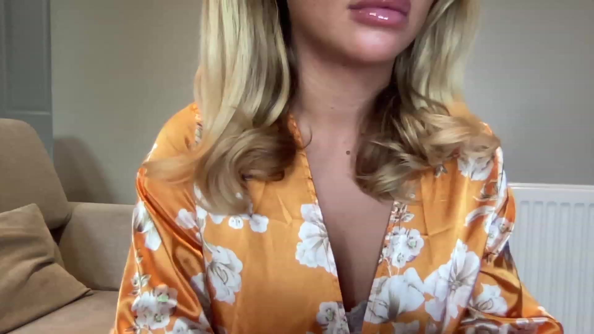 Gallery image thumbnail from GirlnextdoorM's myfreecams stream on, 07/17/2023, 12:31 image 13 of 20
