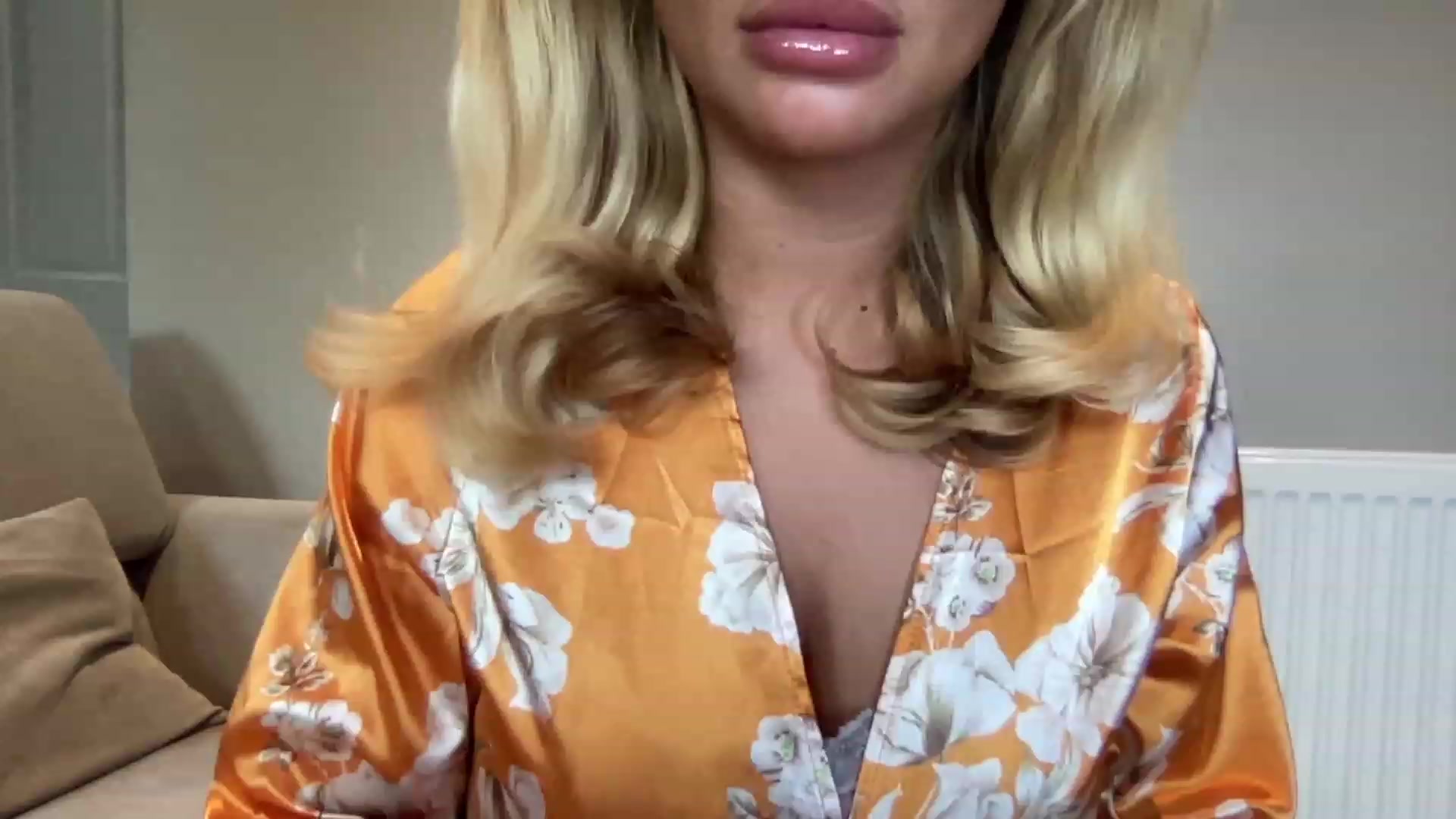 Gallery image thumbnail from GirlnextdoorM's myfreecams stream on, 07/17/2023, 12:31 image 11 of 20