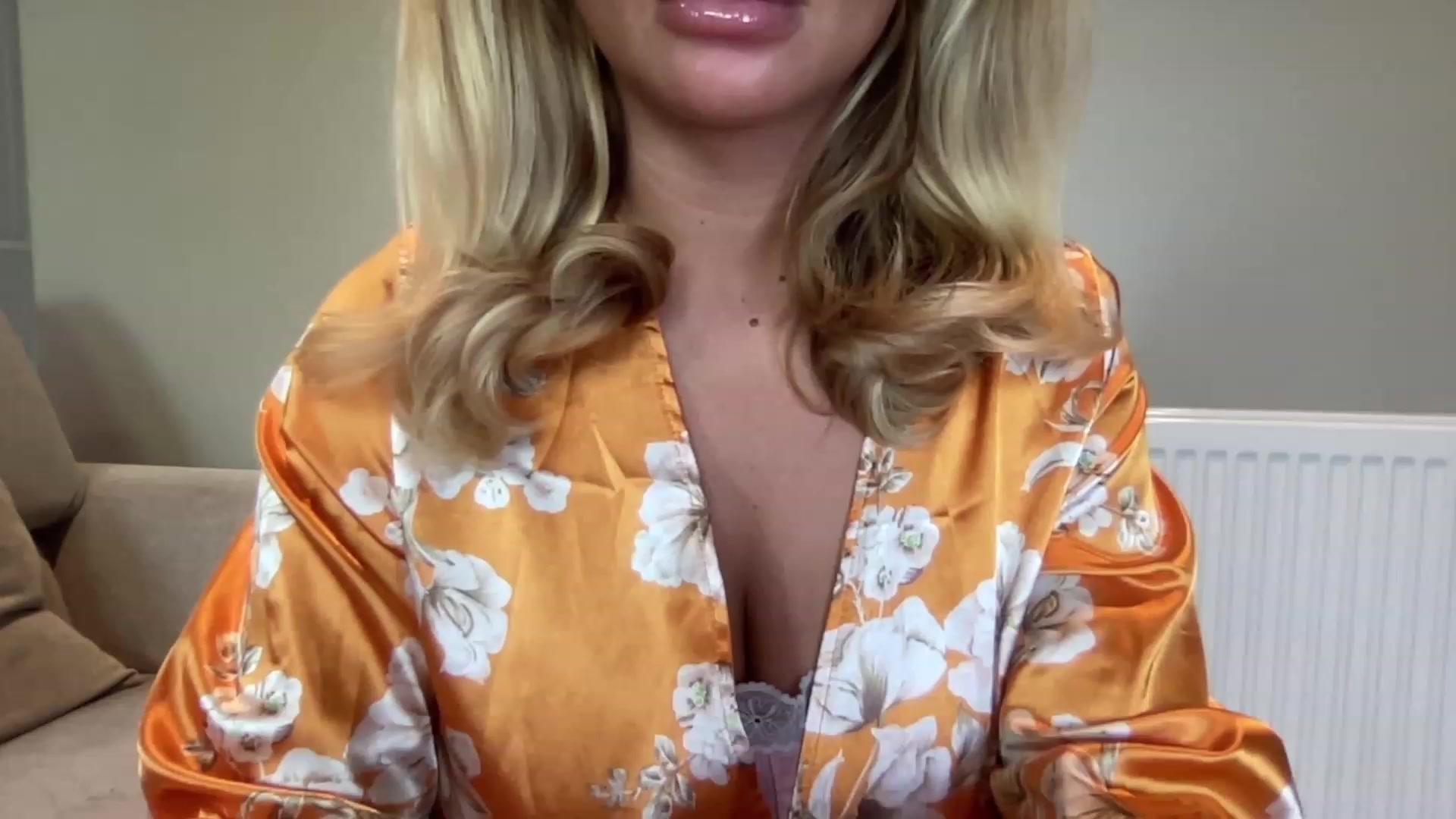 Gallery image thumbnail from GirlnextdoorM's myfreecams stream on, 07/17/2023, 13:35 image 20 of 20